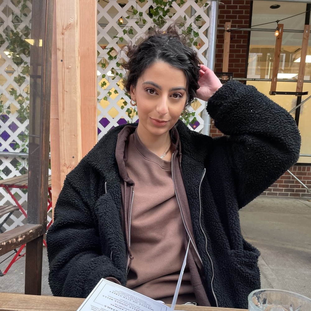 Meet your Posher, Jeanine